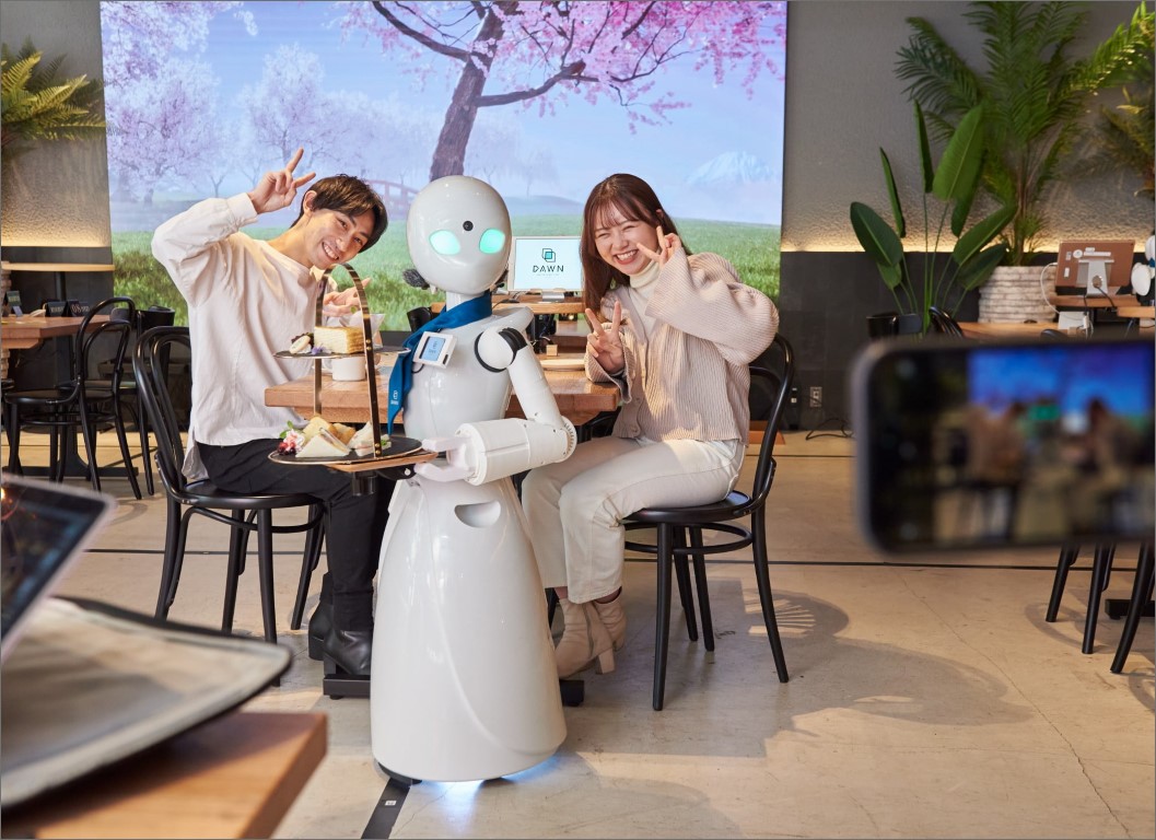 Dawn Avatar Robot Café 3 (Medium)