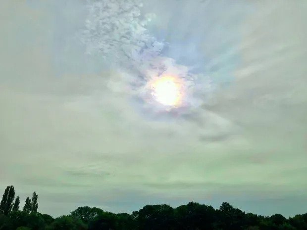 A picture of the blue appearing blue over TwickenhamCredit: twitter.com/ruthwadey